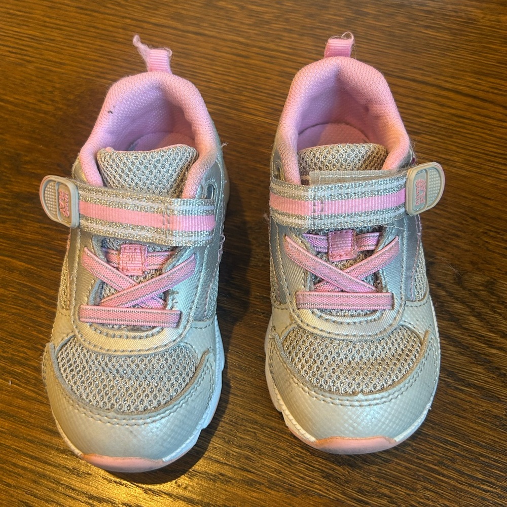 Striderite made 2 play, size 7 toddler sneakers